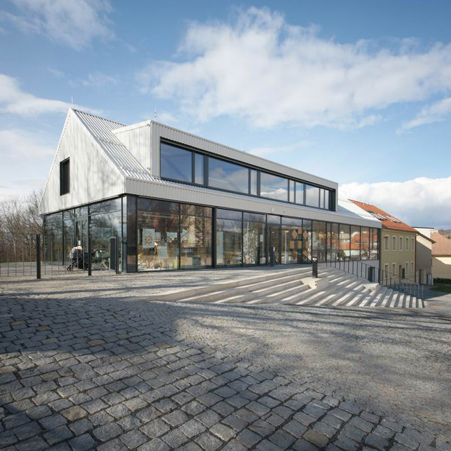 commmunity centre_©https://synovec.cz/