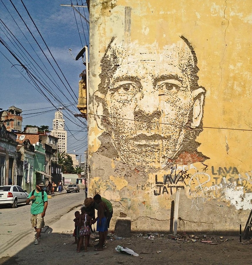 Seu Elias, morro da providência, Brazil, Photograph credits to Joan Pedro Moreira_©https://www.designboom.com/art/interview-with-artist-alexandre-farto-aka-vhils-06-25-2014/