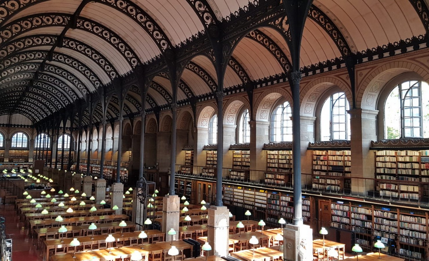 The Evolution of Materials in Architecture - Sheet2