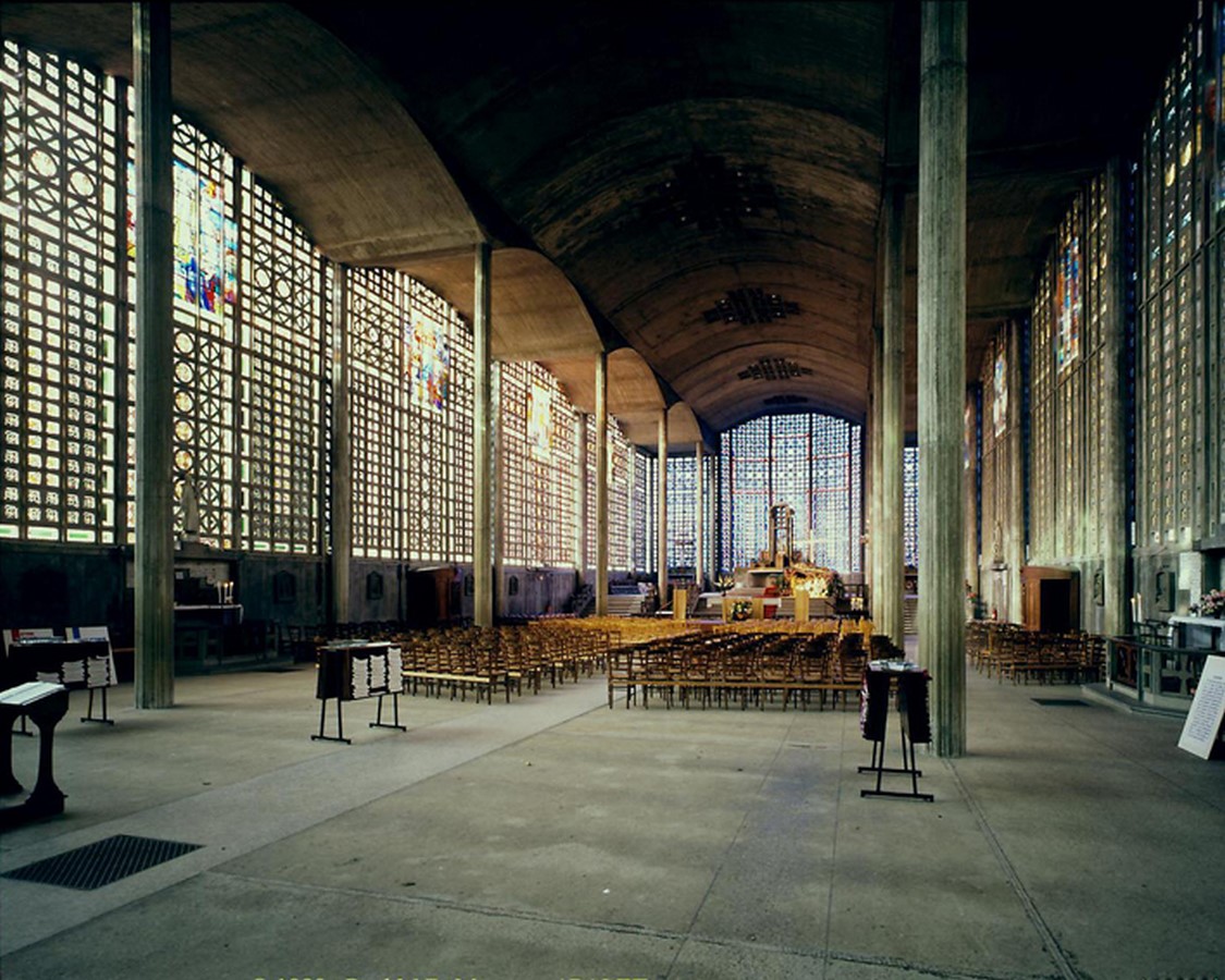 The Evolution of Materials in Architecture - Sheet7