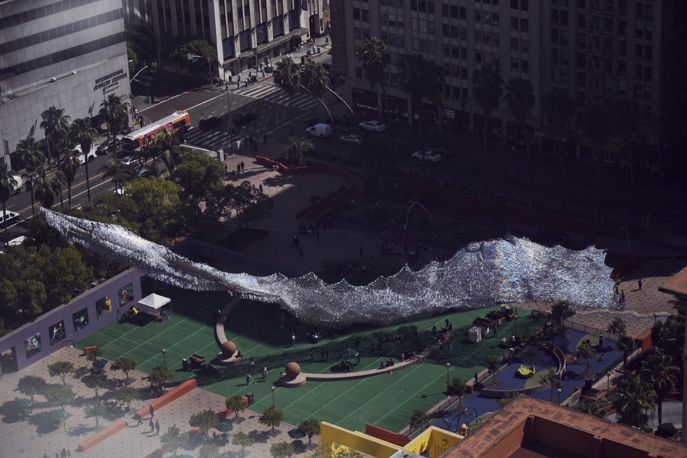 10 Examples of Interactive art in architecture - Sheet15