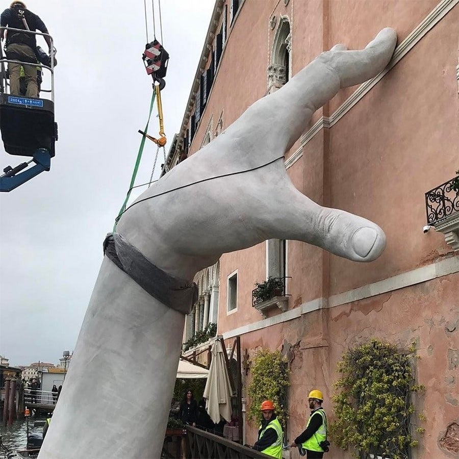 10 Examples of Interactive art in architecture - Sheet9