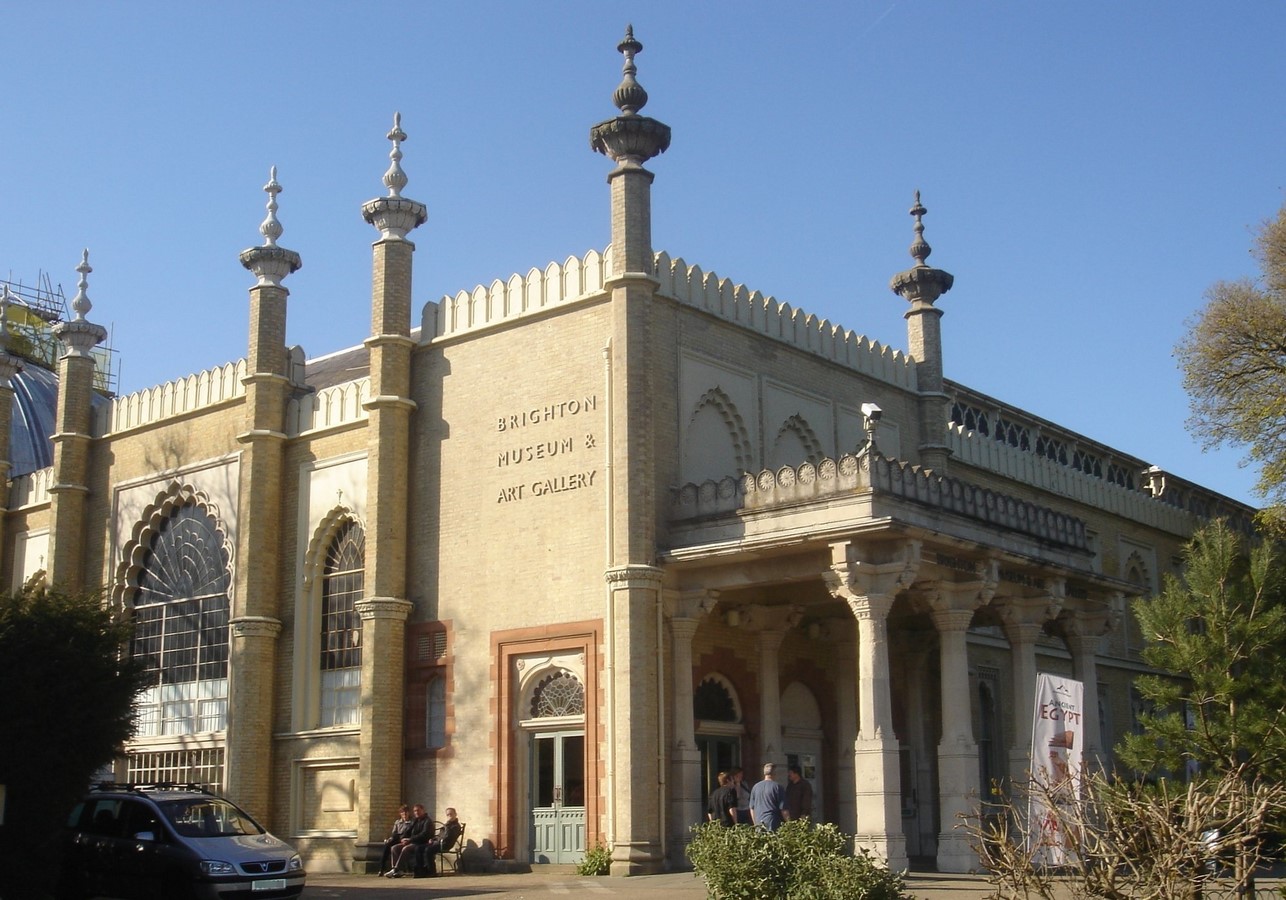 Brighton Museum & Art Gallery, England: Evolution of History - Sheet1