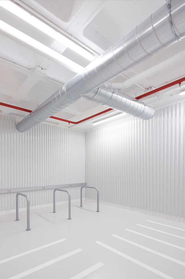 Bicycles and Electric Scooters Parking Space by m2 arquitectas: Minimalist Space - Sheet6