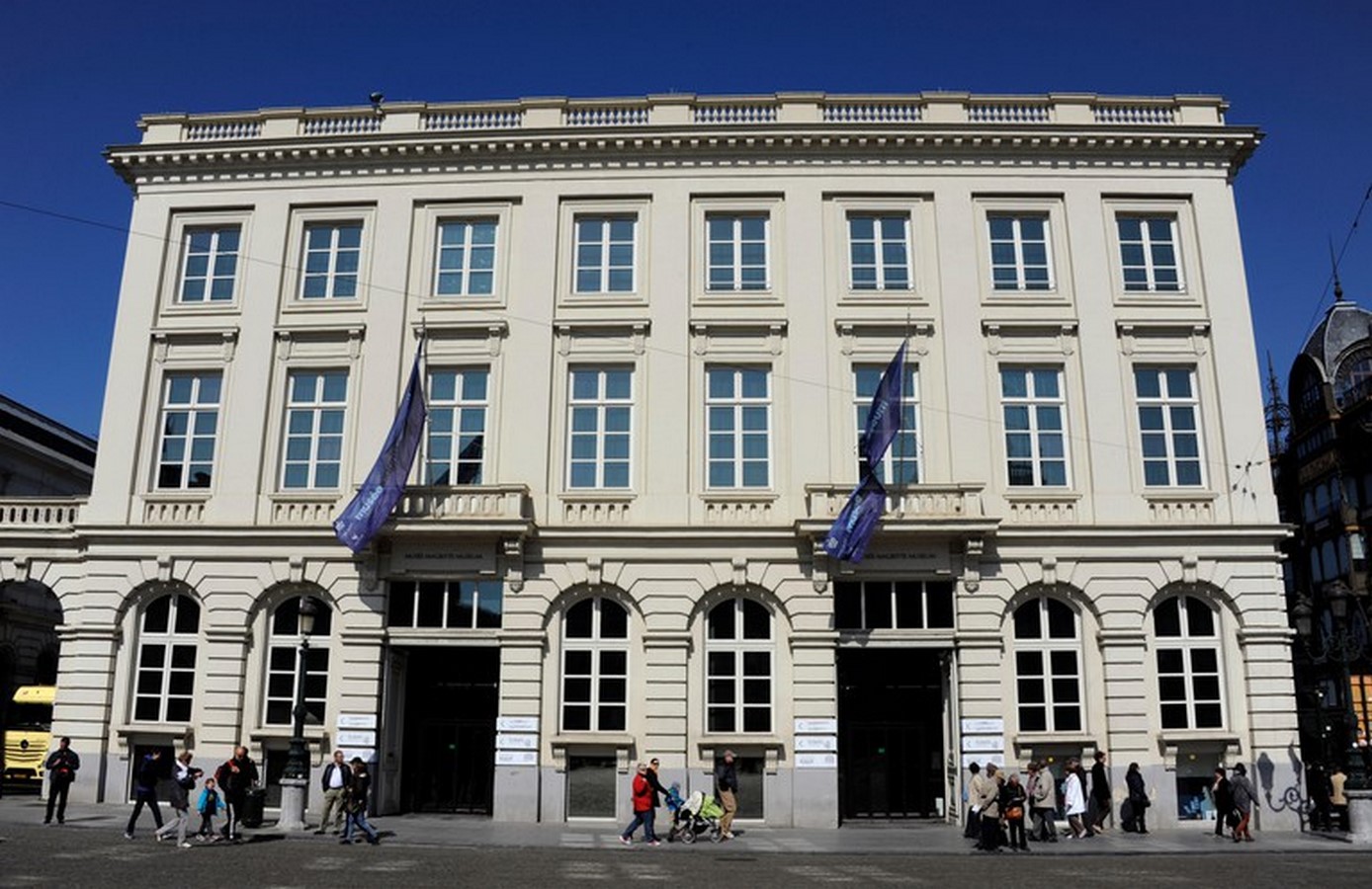 Architecture of Cities: Brussels- The CIty of Art Deco - Sheet12