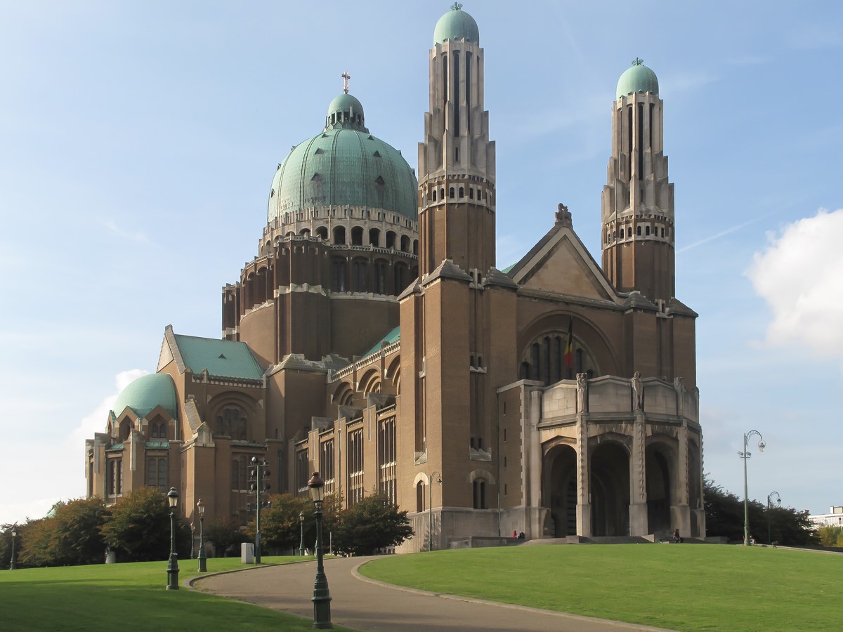 Architecture of Cities: Brussels- The CIty of Art Deco - Sheet7