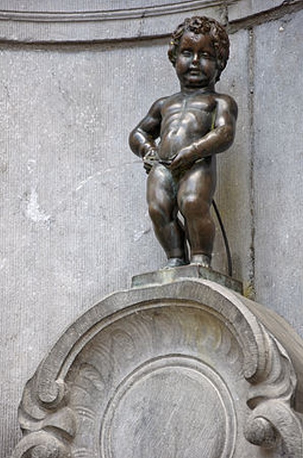 Architecture of Cities: Brussels- The CIty of Art Deco - Sheet8
