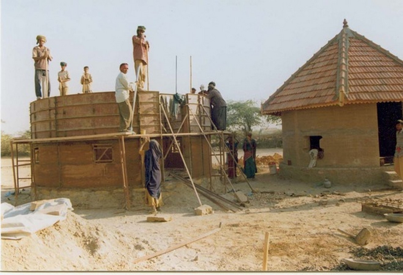Why do urban dwellers ignore vernacular building techniques? - Sheet3