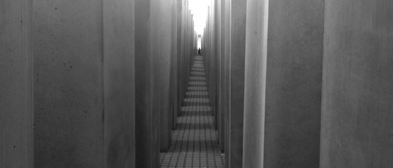 10 well known memorial grounds - Sheet5