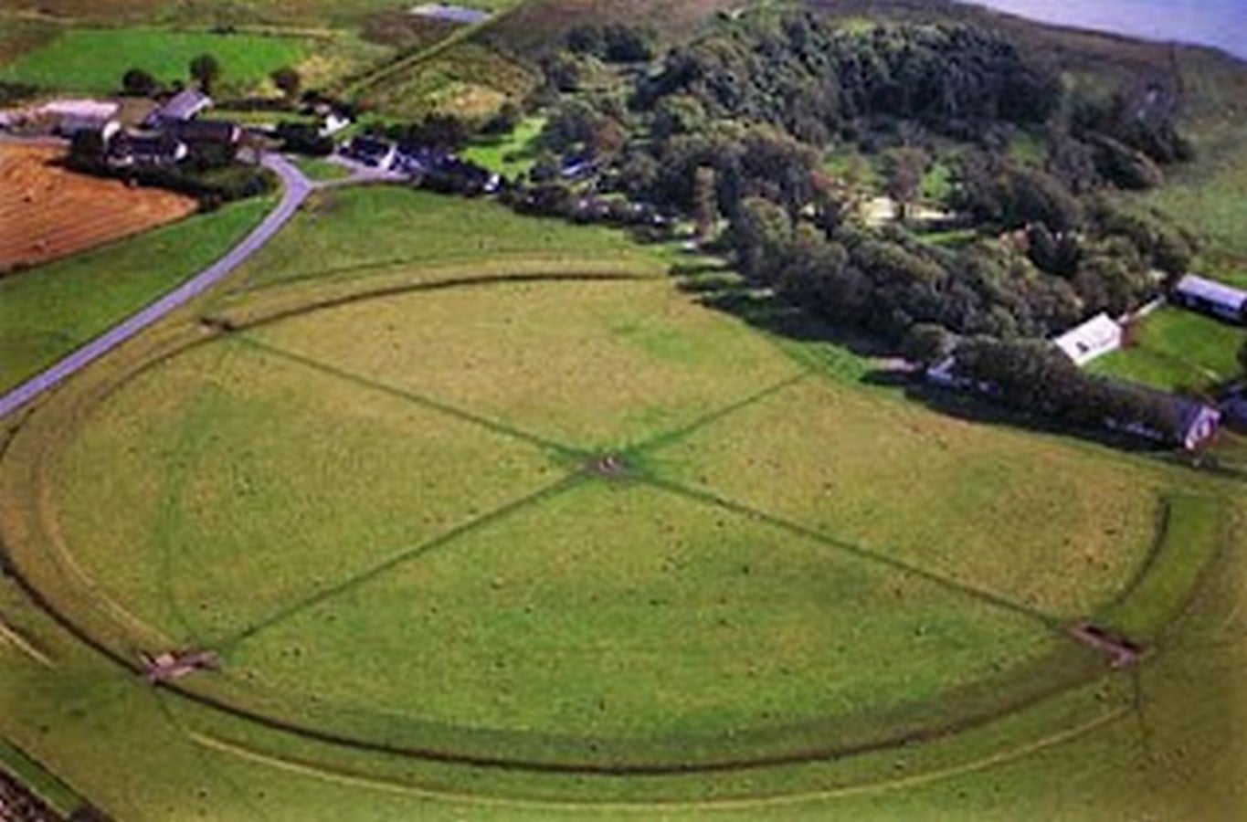 An overview of Architecture In The Viking Age - Sheet2