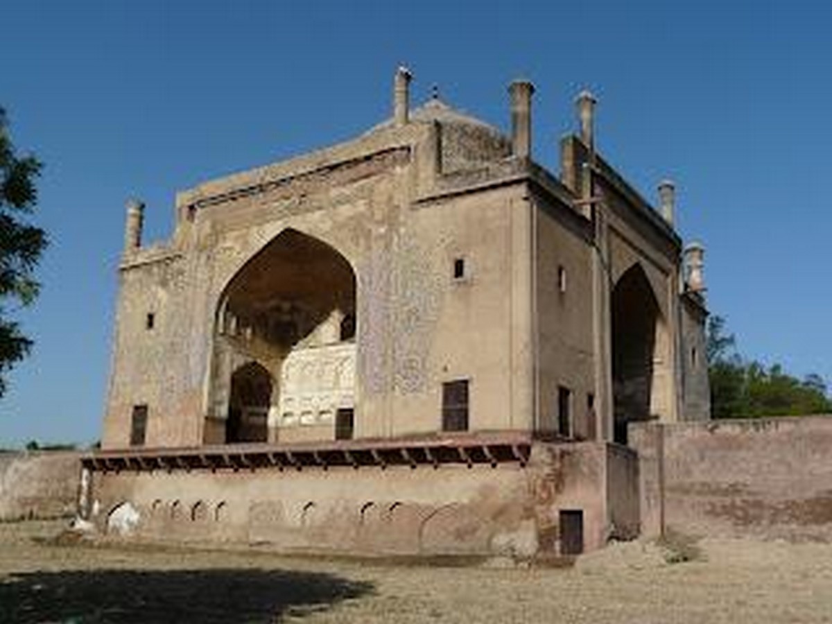 Chini Ka Rauza, Agra _©en.wikipedia.org