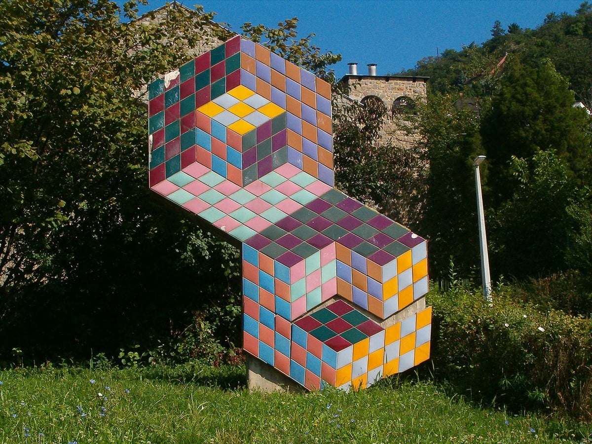 Art Movement: Op art - Sheet2