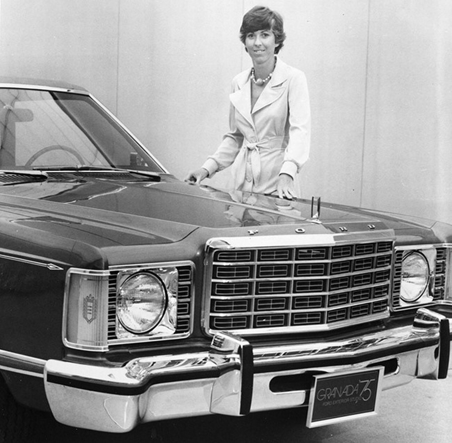 Mimi Vandermolen and the automobile industry - Sheet3