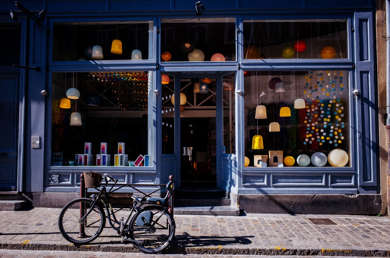 Store in Lille, France_©Artem Gavrysh on Unsplash