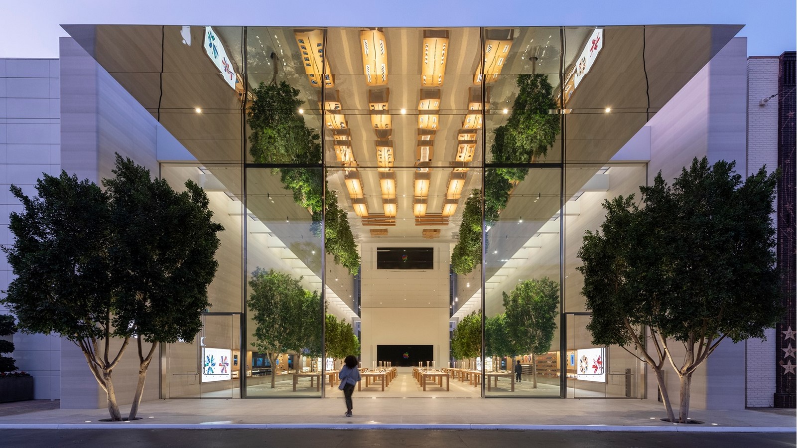 Reflections and shadows define Los Angeles Apple Store by Foster + Partners - Sheet2