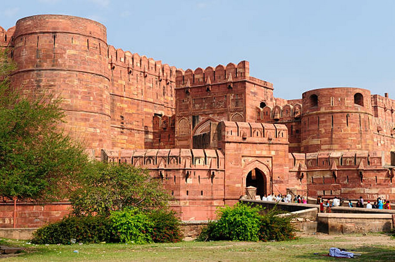 Agra Fort Exterior _©www.istockphoto.com