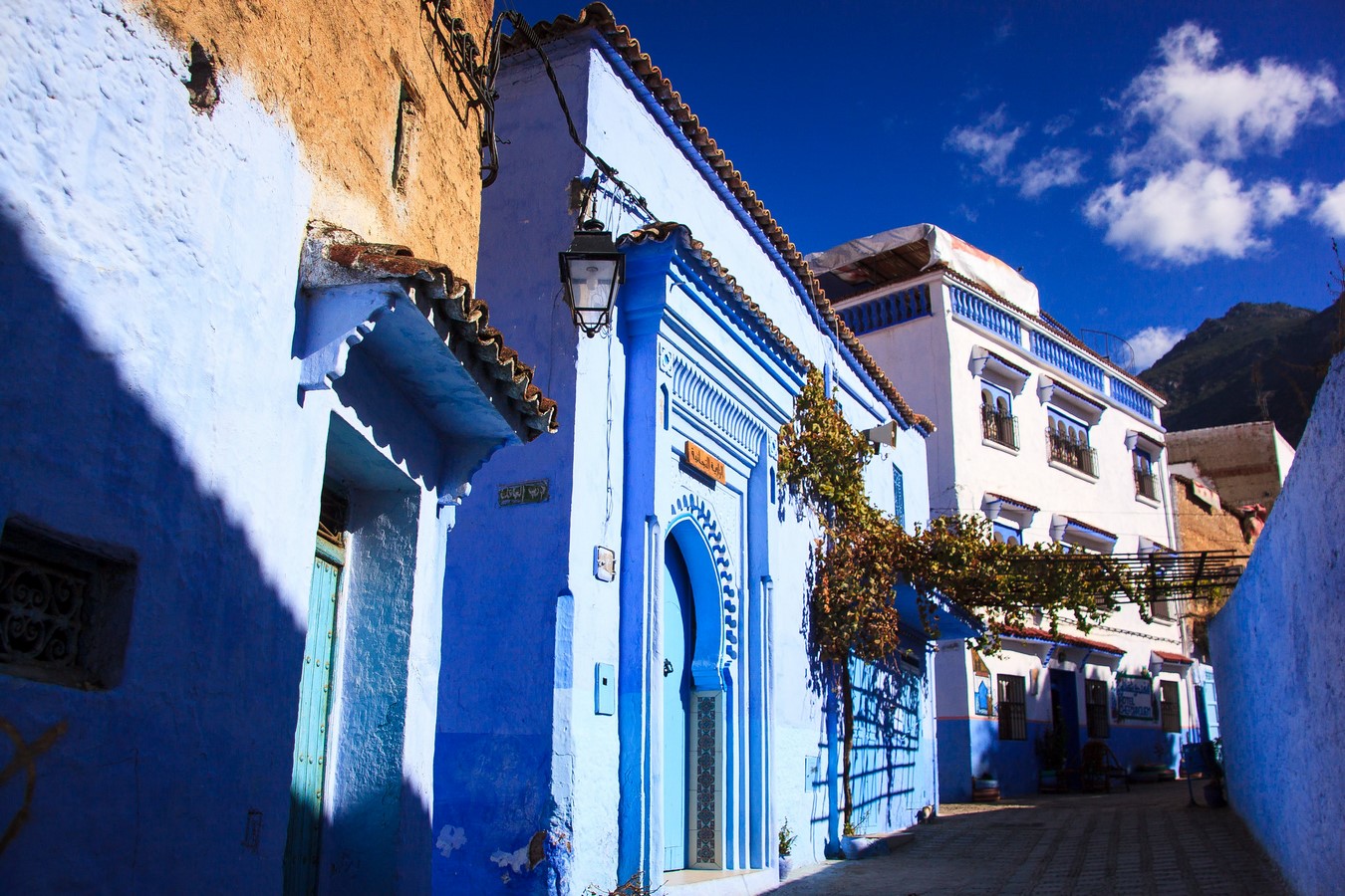 Traditional alleys and houses_©Saturnism