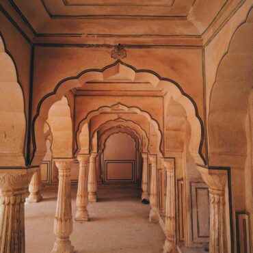 Sustainable Indian Architecture Techniques and Elements - RTF ...