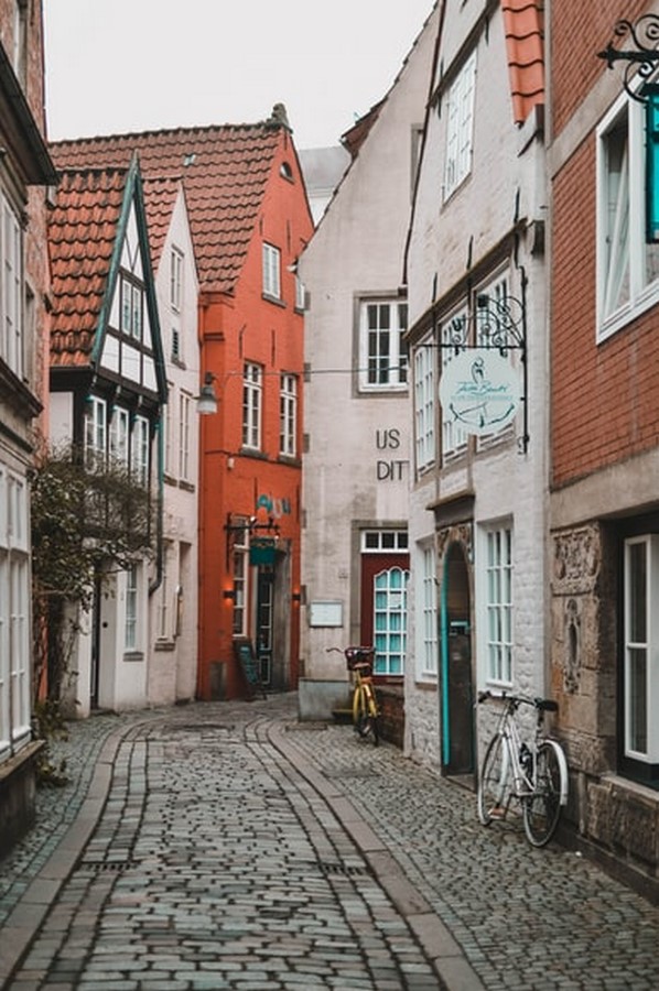 An Architectural review of the location: Bremen, Germany - Sheet