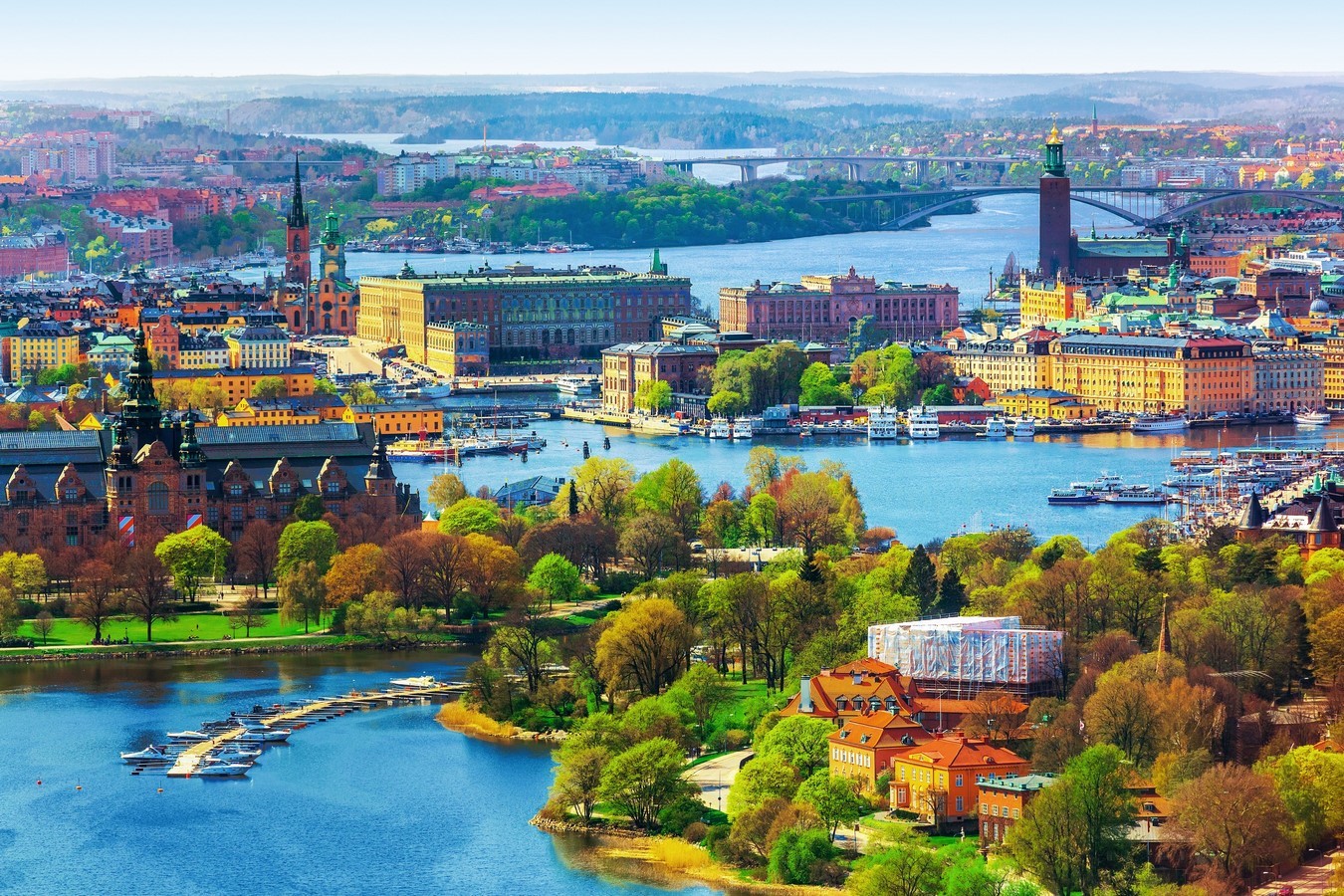 Top 15 cities ranked according to Happiness Index - Sheet9