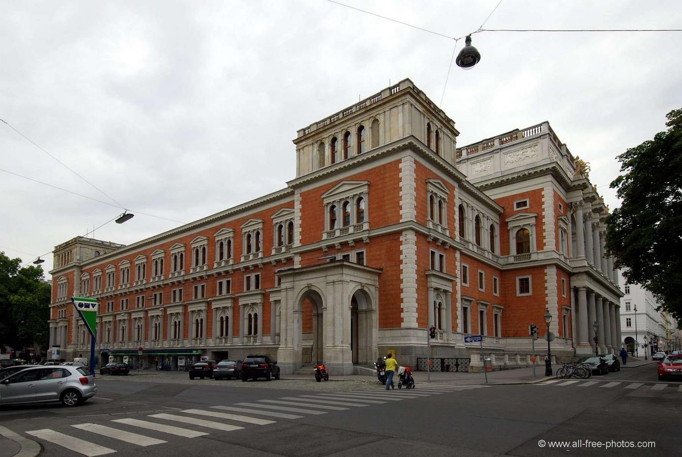 Architecture of Cities: Vienna- City of Music - Sheet7