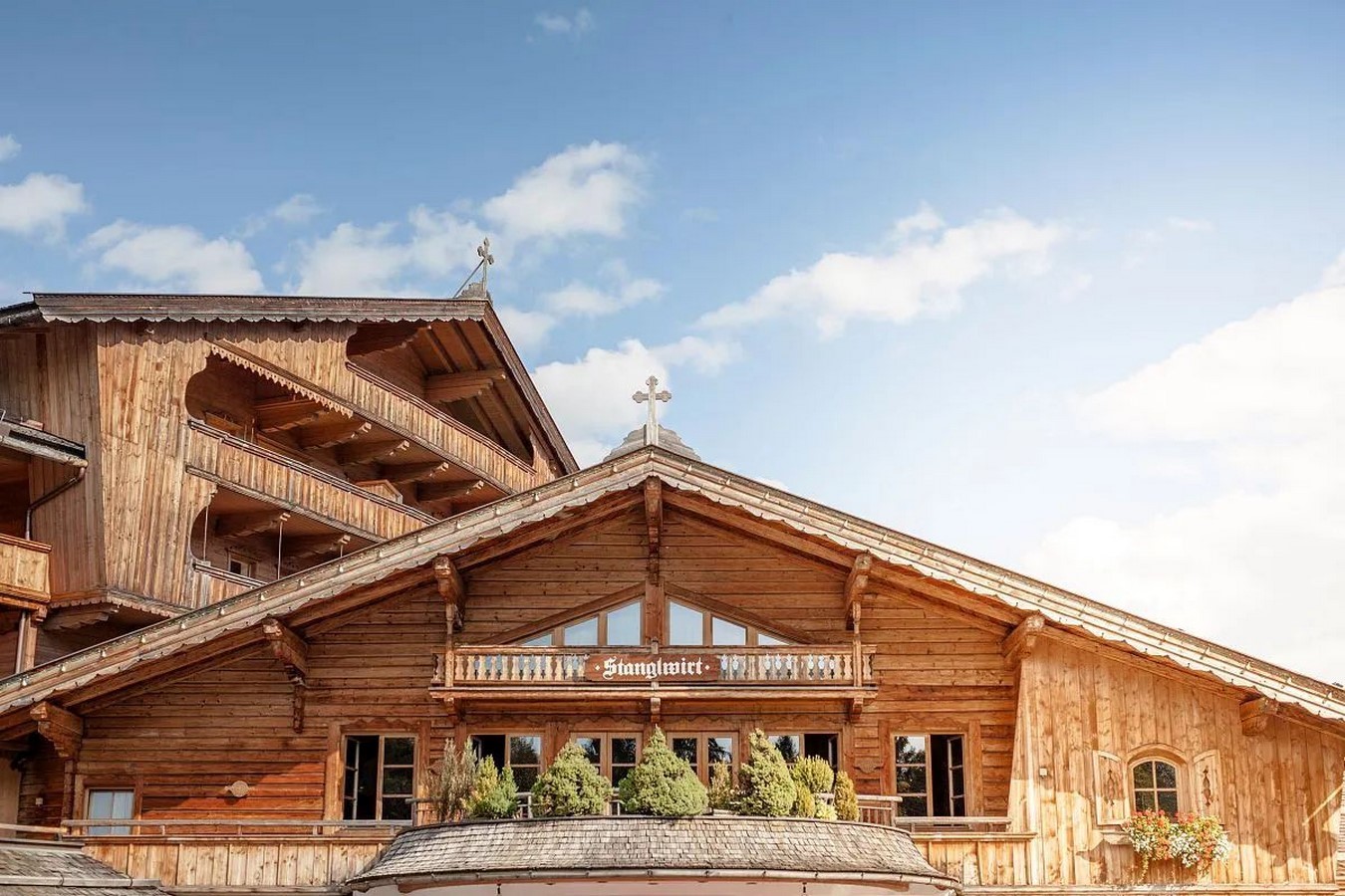 15 Beautiful examples of Wellness Designs around the World - Sheet11