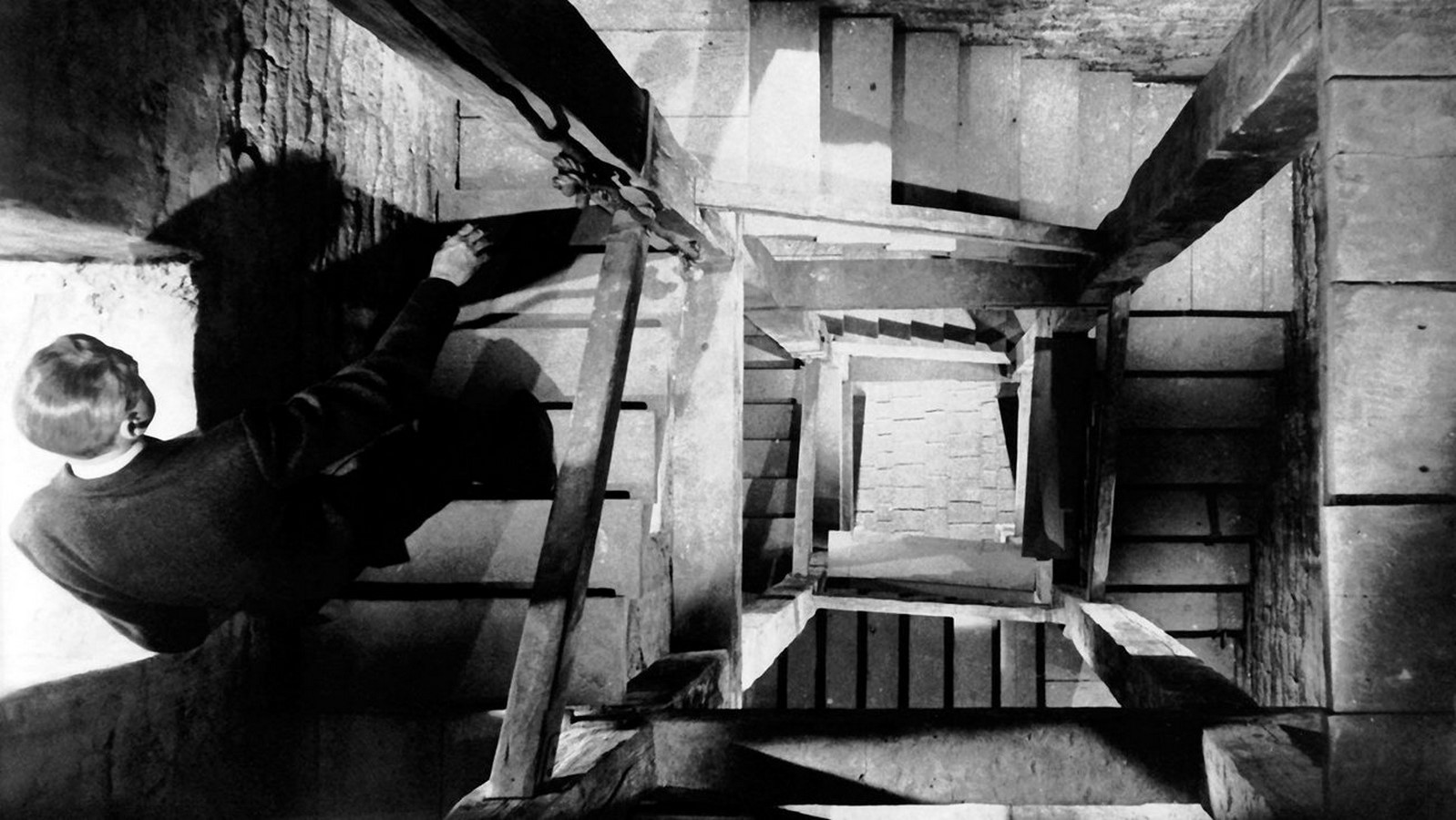 Architectural influences in Cinema - Sheet5
