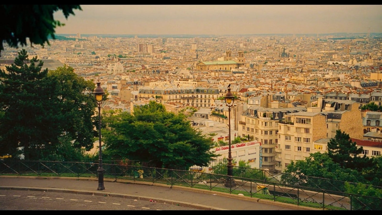 An architectural review of Midnight in Paris - Sheet5