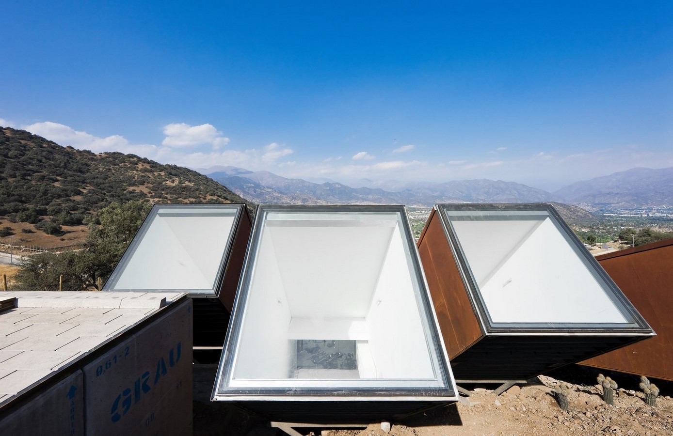 10 Innovative Shipping Container Homes - Sheet34