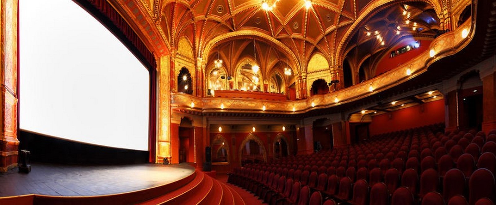 20 Luxurious theater designs for movie nights - Sheet13