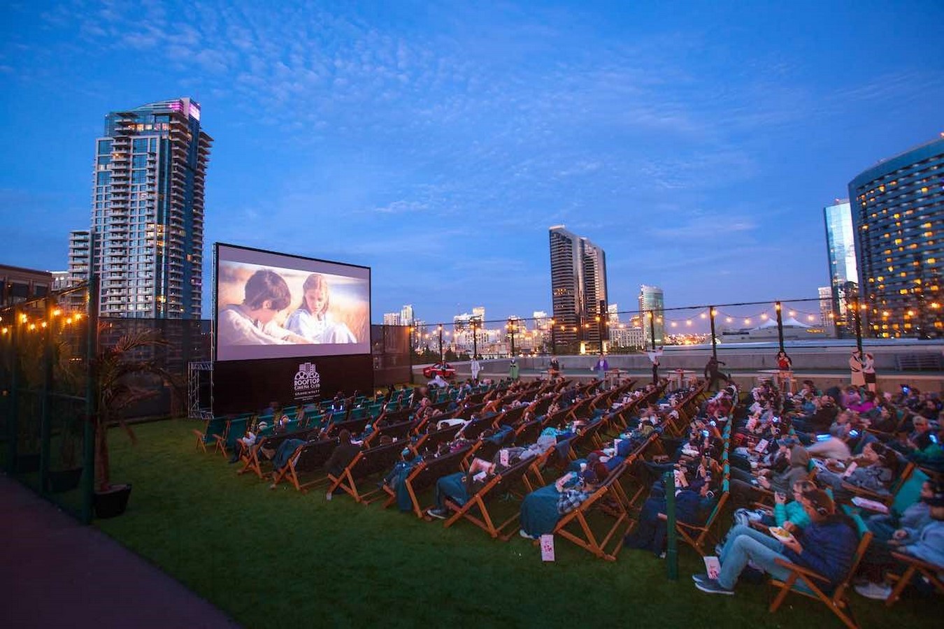 20 Luxurious theater designs for movie nights - Sheet7