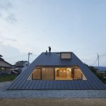 20 Modern residences with sloping roofs - Sheet1