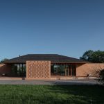 20 Modern residences with sloping roofs - Sheet4