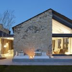 20 Modern residences with sloping roofs - Sheet6