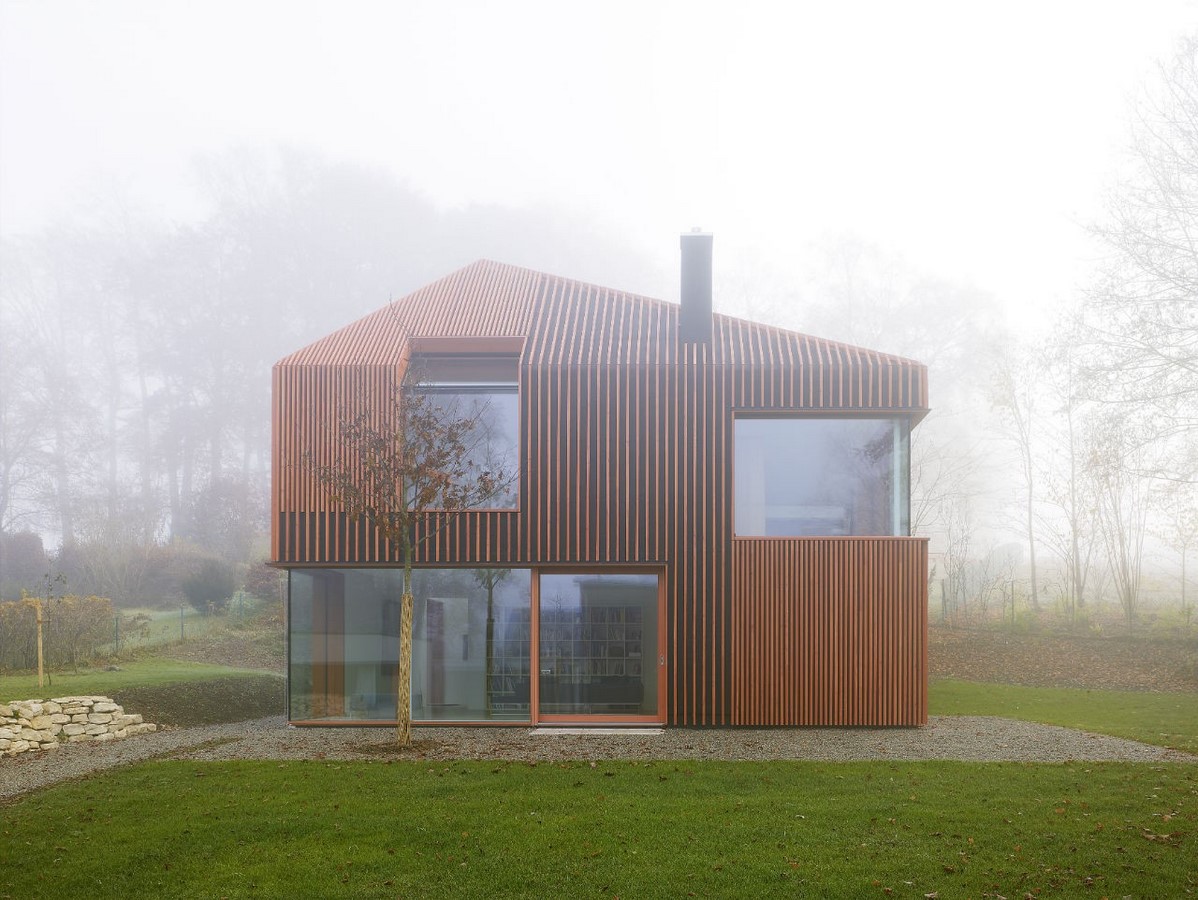 20 Modern residences with sloping roofs - Sheet8
