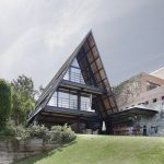 20 Modern residences with sloping roofs - Sheet9