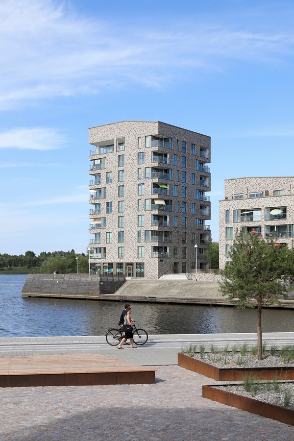 Living on the wooden peninsula By Tchoban Voss Architekten - Sheet9