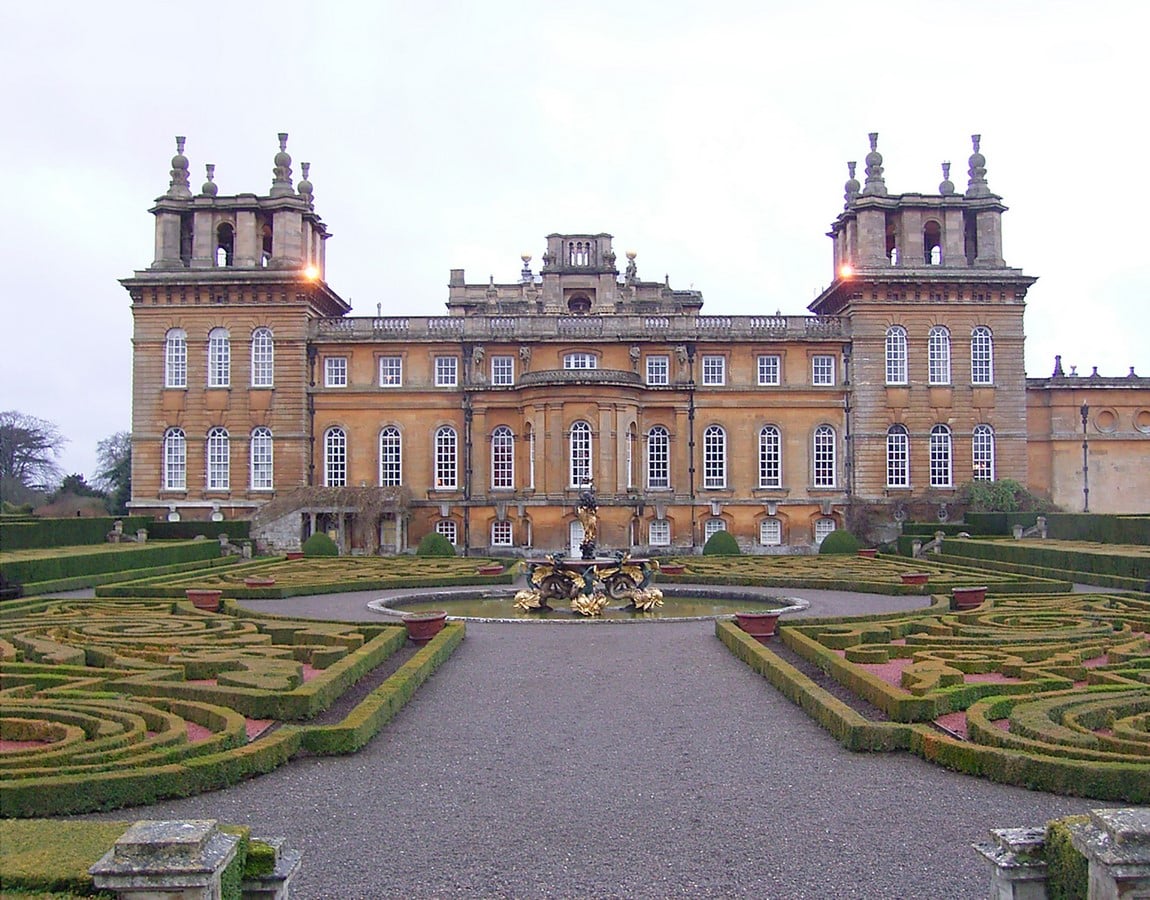 Architecture of Cities: Oxfordshire- The City of Dreaming Spires - Sheet1