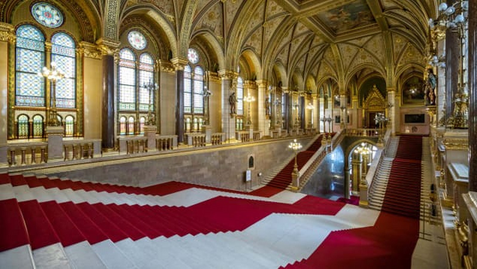 Hungarian Parliament Building, Hungary: A Notable Landmark of Hungary - Sheet2