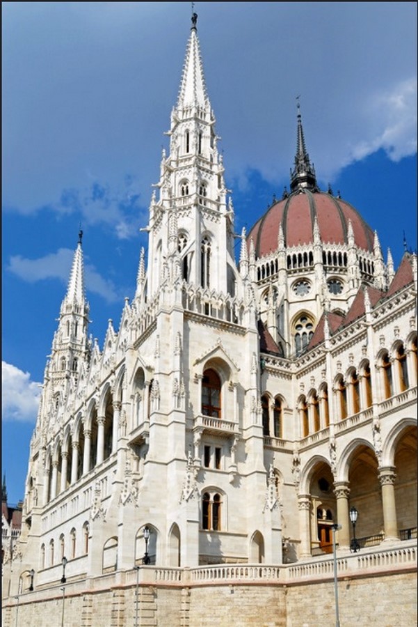 Hungarian Parliament Building, Hungary: A Notable Landmark of Hungary - Sheet3