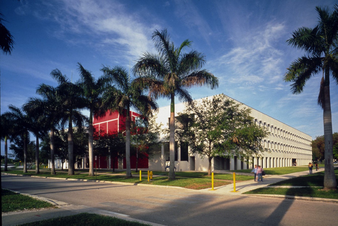 School of Architecture by Bernard Tschumi Architects: Learning creativity with a creative space - Sheet9