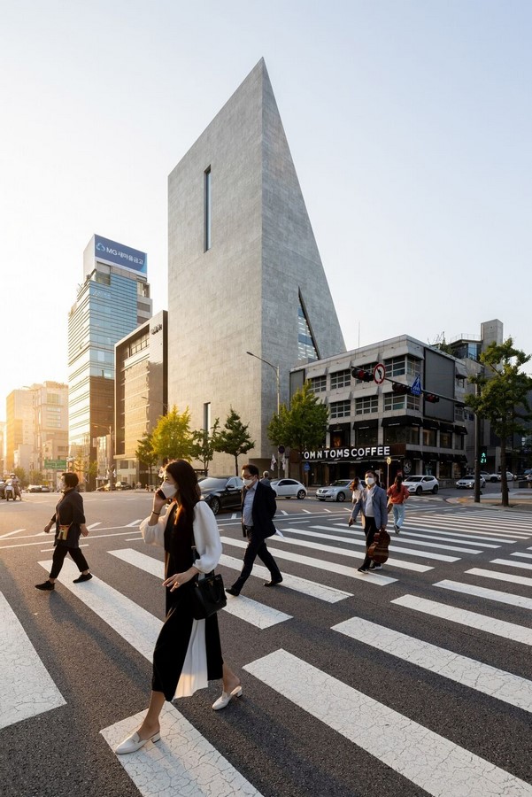 SongEun Art Space by Herzog & de Meuron: Creating a Simple yet Strong Volume - Sheet1