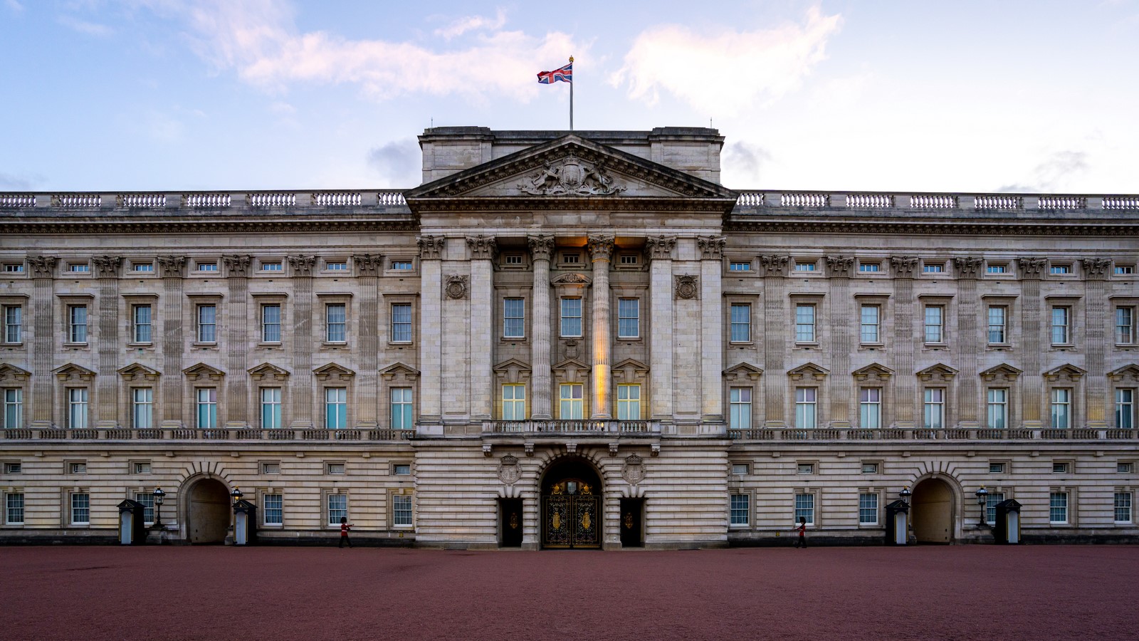 An Architectural Review of The Crown - Sheet2