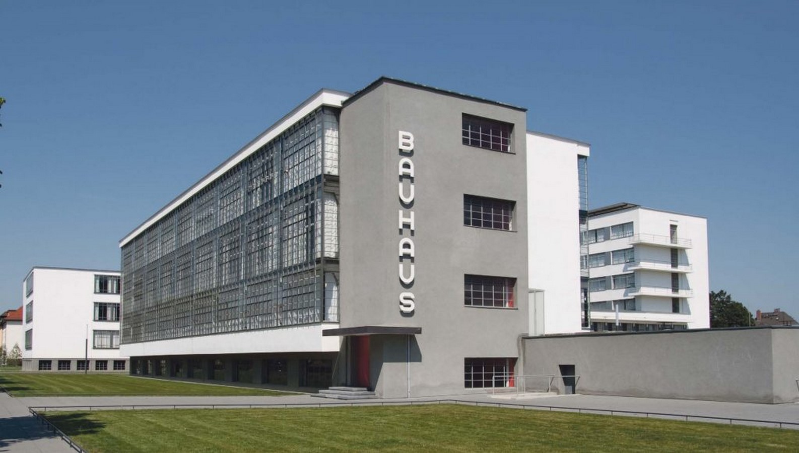 10 Books related to Bauhaus that every architect must read - Sheet1