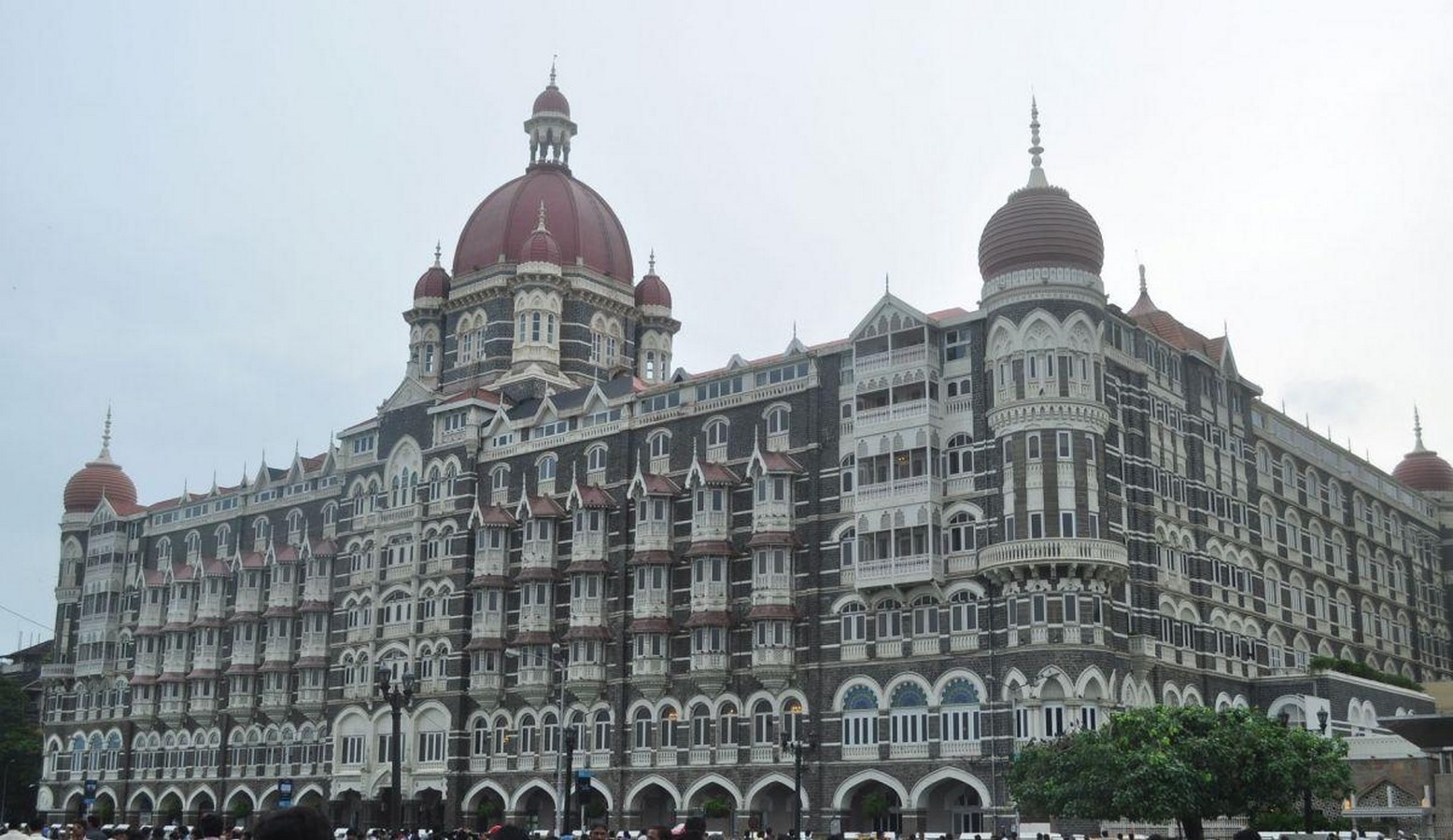 The politically inclined architecture of India - Sheet10