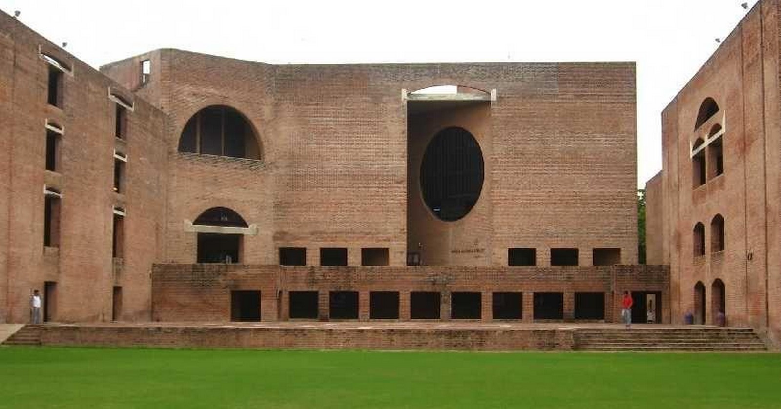 The politically inclined architecture of India - Sheet11