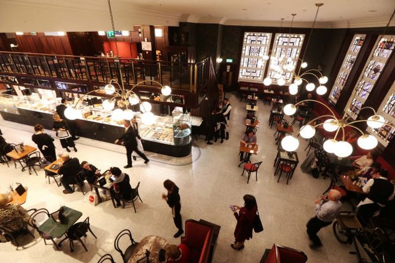 15 Cafes set in historic building - Sheet8