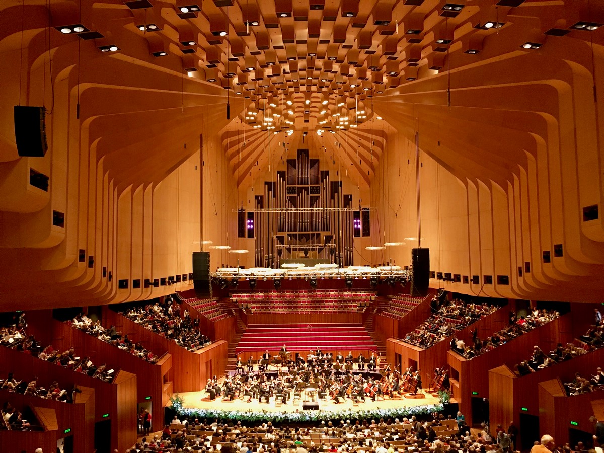 15 Examples of Exquisite Opera House around the world - Sheet20