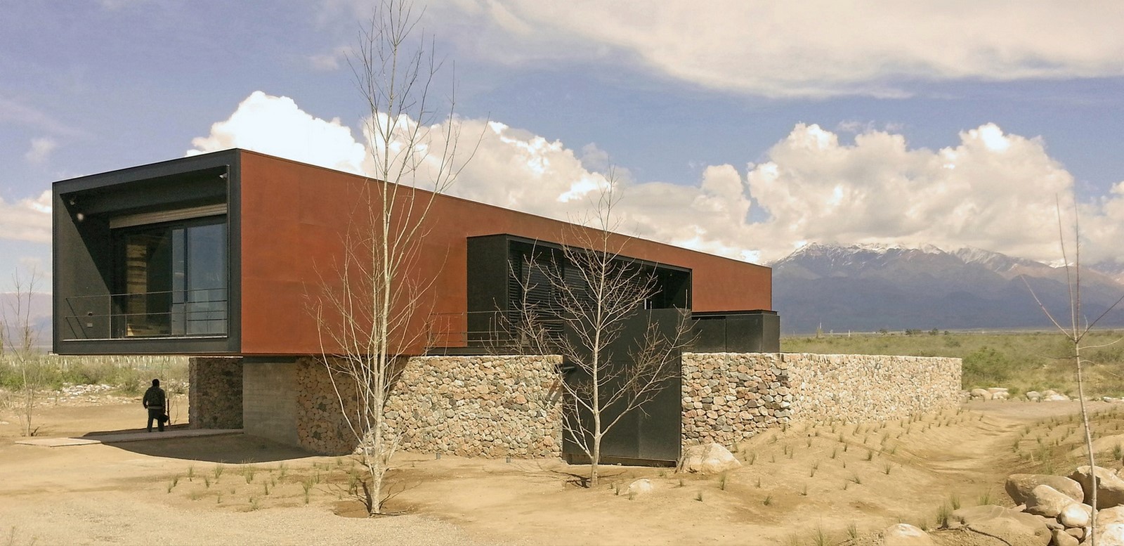 15 Examples of Budget friendly architectural marvels - Sheet22