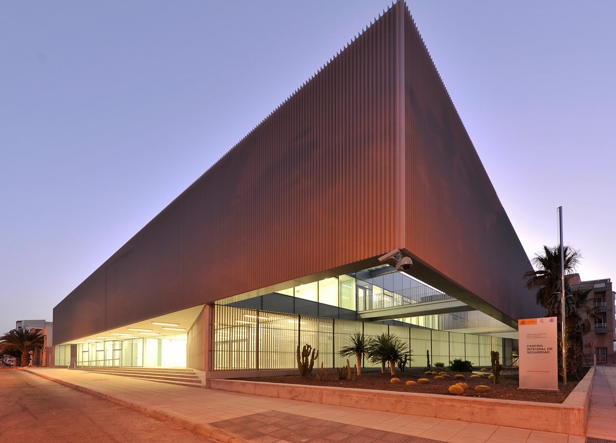 Santa Lucía Security Centre By GPY Arquitectos - Sheet6